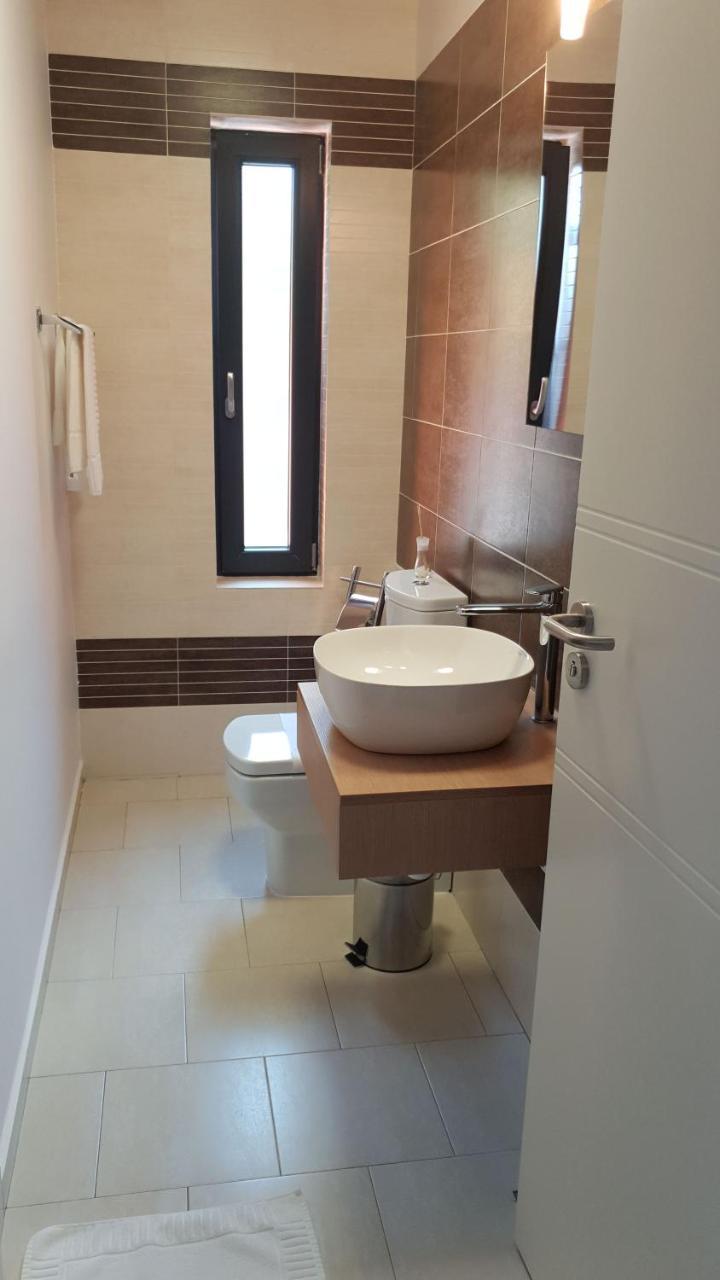 Pensiune Confort Morosanu Sinca Veche Exterior foto